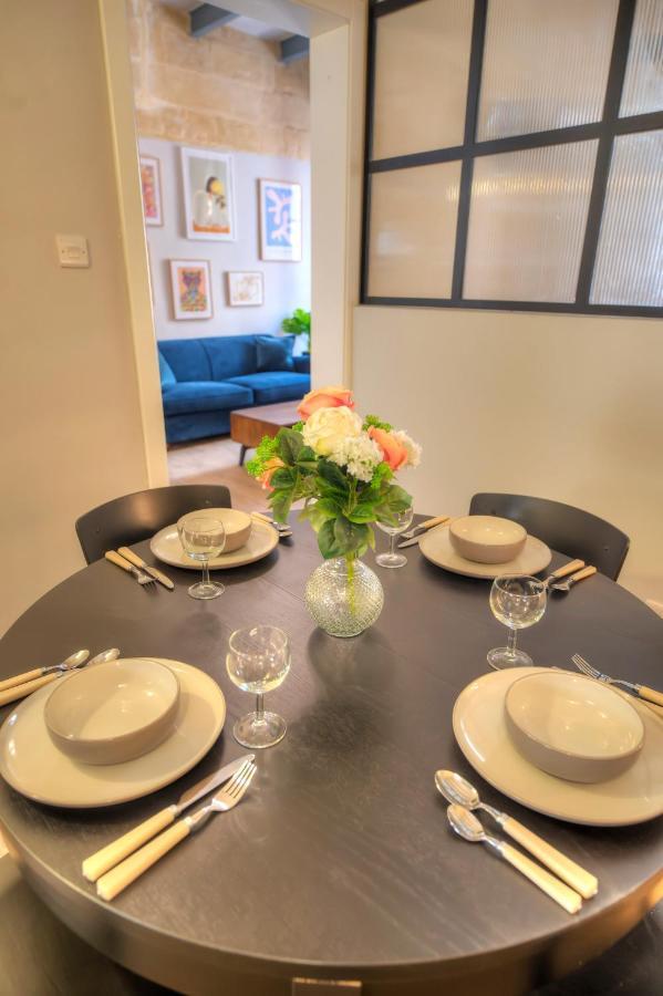Beautifully Furnished Flat In The City Center Jbal1-1 Valletta Exterior foto