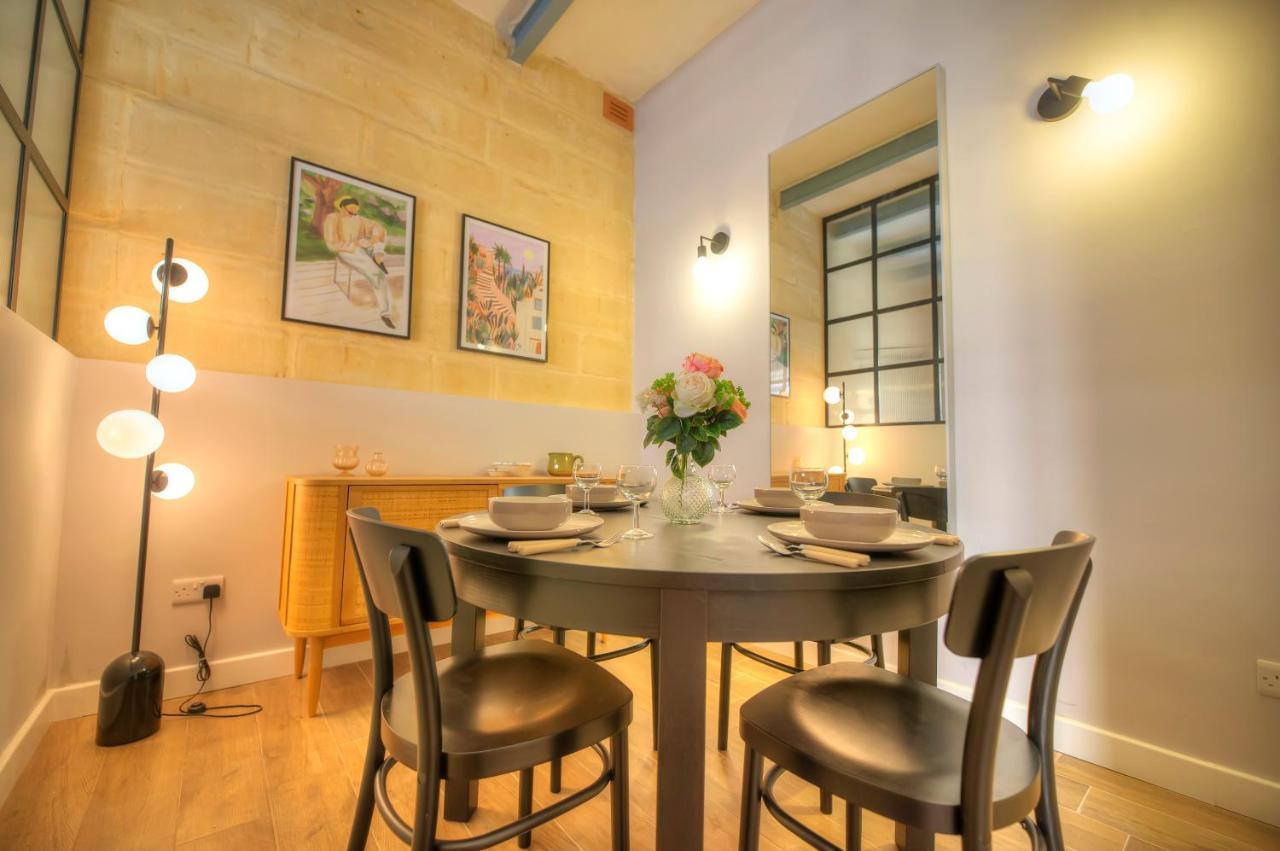Beautifully Furnished Flat In The City Center Jbal1-1 Valletta Exterior foto